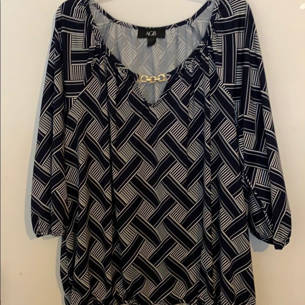 Navy & white top. 95% polyester & 5% spandex